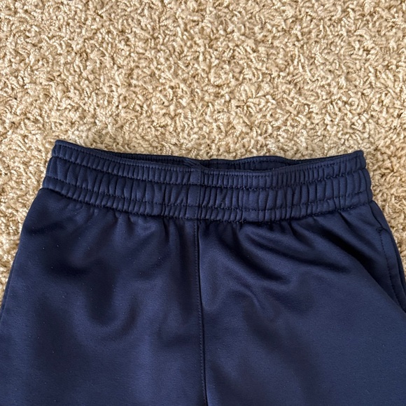 Nike | Hoodie & Jogger Set - Picture 10 of 16